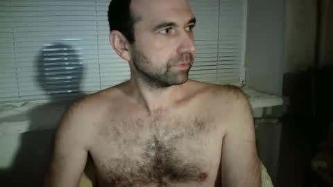 nikolas_vaz online show from October 12, 8:25 pm