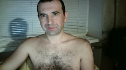 nikolas_vaz online show from October 6, 9:30 pm