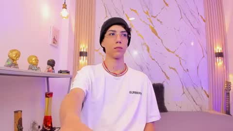    online show from April 3, 4:31 am