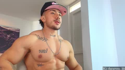 Niko online show from October 17, 7:40 pm