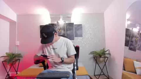 Nils online show from September 20, 4:01 am