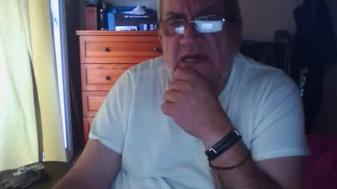 Dennis online show from November 11, 8:03 pm