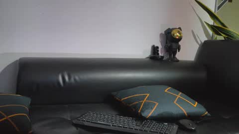 Nicolas Muscle online show from October 13, 4:51 am