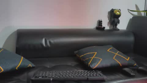 Nicolas Muscle online show from September 23, 6:57 am