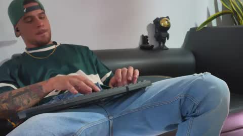 Nicolas Muscle online show from September 26, 6:27 pm