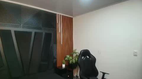 Noah online show from January 7, 11:15 am