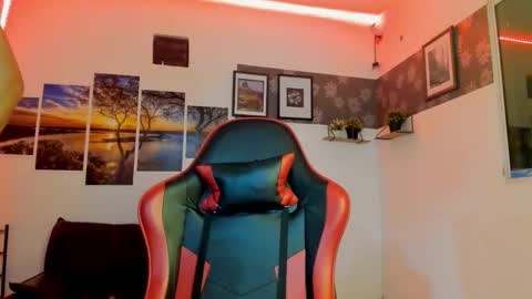 Snapshot of noah_flynn1 chatting on September 25, 4:33 am noah_flynn1 online show from September 25, 4:33 am