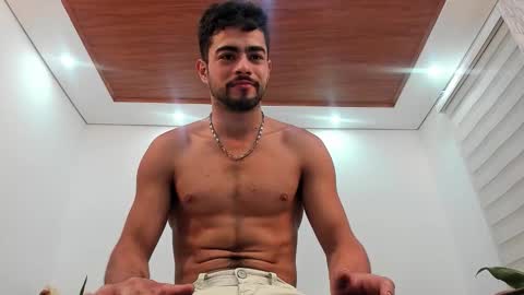 LIAM- noah online show from September 26, 9:29 am