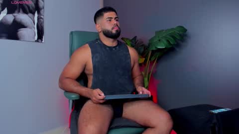 Noah online show from February 21, 10:11 pm