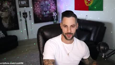 Noah Fitt online show from June 26, 2:58 am