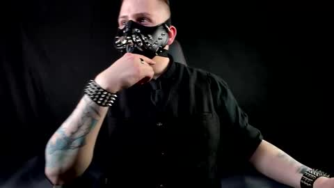 Noir online show from February 4, 4:24 pm