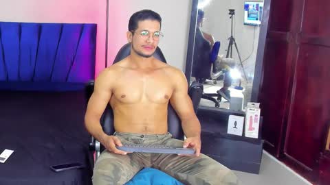 Im Nolan  online show from March 16, 9:52 pm