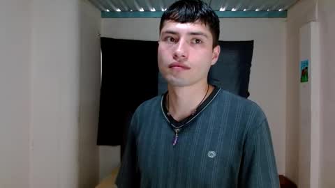 Snapshot of nolanjay chatting on September 17, 9:49 pm NolanJay69 online show from September 17, 9:49 pm