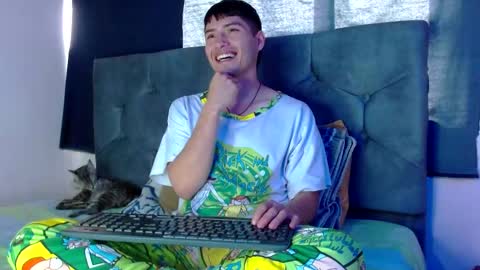 Snapshot of nolanjay chatting on September 11, 2:27 pm NolanJay69 online show from September 11, 2:27 pm