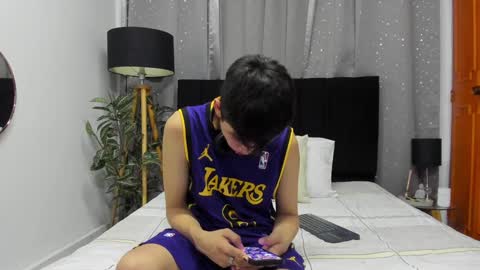 Snapshot of novaybrian chatting on January 5, 4:58 am NovayBrian online show from January 5, 4:58 am