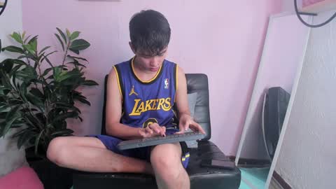 Snapshot of novaybrian chatting on January 5, 3:34 pm NovayBrian online show from January 5, 3:34 pm