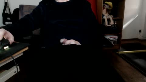 nursefan online show from December 3, 12:05 pm