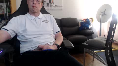 nursefan online show from September 11, 11:31 am