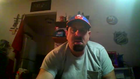 nyisles00 online show from November 23, 2:39 pm