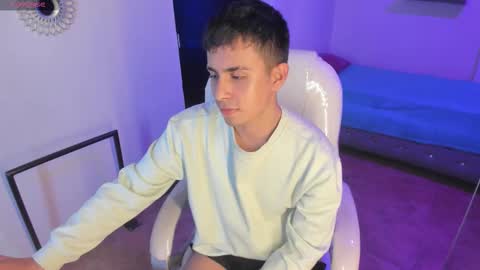 nyko_ds online show from November 18, 6:39 am