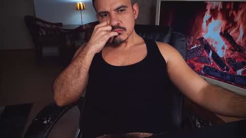 officeman7 online show from January 23, 4:27 pm