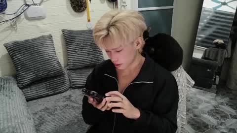 oishii online show from April 11, 4:21 pm