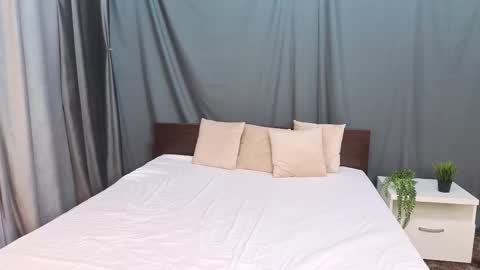 Ami online show from October 4, 2:33 pm