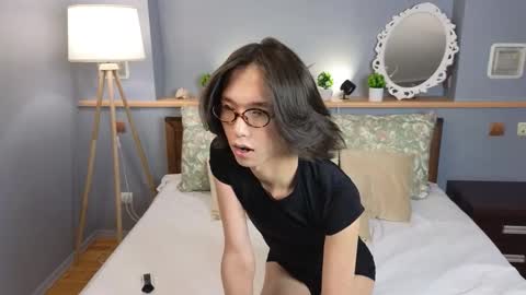 Ami online show from September 13, 2:07 pm