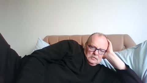 old_fkr online show from March 4, 9:51 am