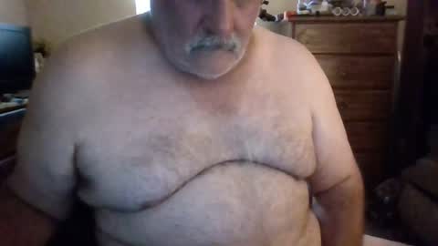 oldcockforyngladies online show from July 31, 12:48 pm