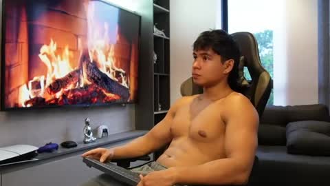 Oliver bray online show from April 1, 10:18 pm