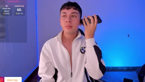 oliveeer online show from February 10, 12:10 pm