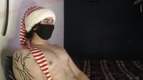 oliver_laid_2023 online show from December 15, 11:31 pm