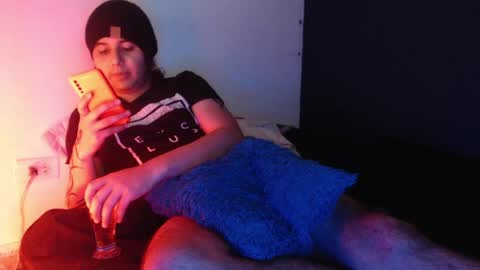 oliver_laid_2023 online show from January 2, 2:11 am