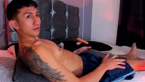 oliver mr  online show from October 28, 10:45 pm