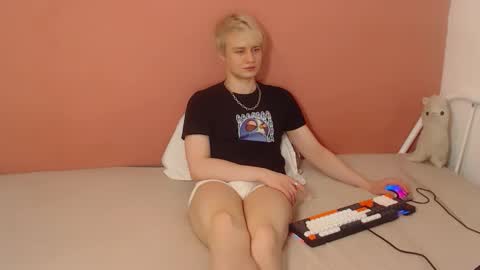 Oliver online show from March 14, 1:12 am