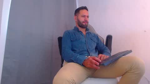 oliver online show from January 2, 8:13 pm