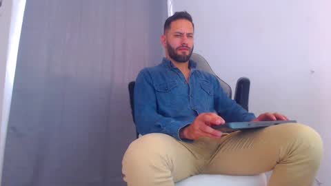 oliver online show from January 7, 7:17 pm