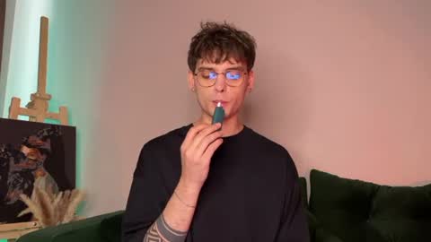 oliverlawrence online show from July 10, 3:37 pm