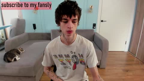 oliverrgroove online show from January 2, 8:06 am