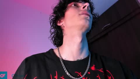     online show from December 20, 5:25 am