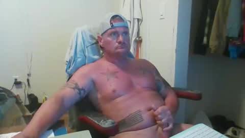omgluvit12 online show from June 5, 5:01 am