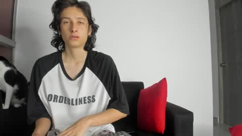 onion_knight420 online show from June 8, 1:12 am