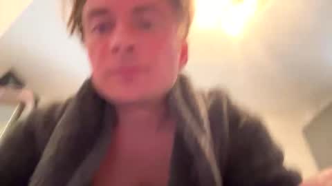 onlyloveyoutwice2016 online show from March 22, 9:47 am