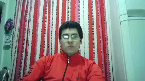 oomaurooo online show from December 15, 5:45 am