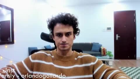 Snapshot of orlando__bloom chatting on January 9, 1:35 pm Fansly and Instagram - online show from January 9, 1:35 pm
