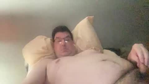 otter916 online show from December 8, 8:41 am