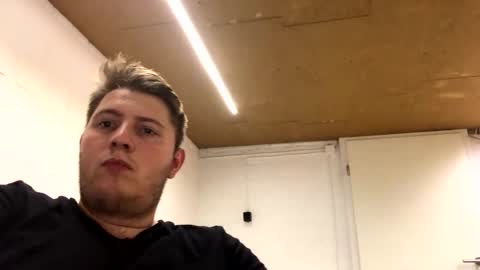 outflayd online show from February 12, 11:11 pm