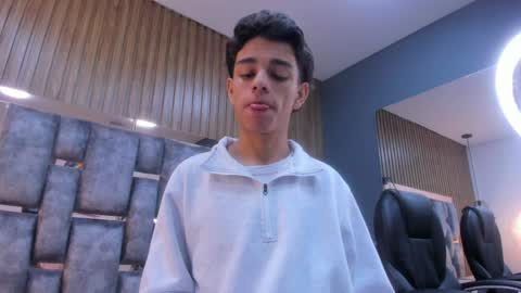 Owen Johnson online show from April 8, 11:31 am