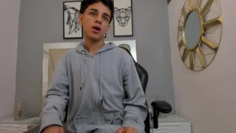 Snapshot of owen__johnson chatting on September 23, 12:04 pm Owen Johnson online show from September 23, 12:04 pm